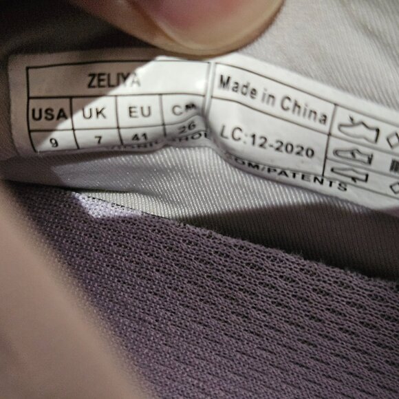 Vionic Zeliya Gray Women’s Sneakers – Size 9 – New in Box 🌸 - Picture 3 of 7